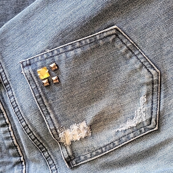 Apt 9 jeweled jeans - Picture 11 of 11